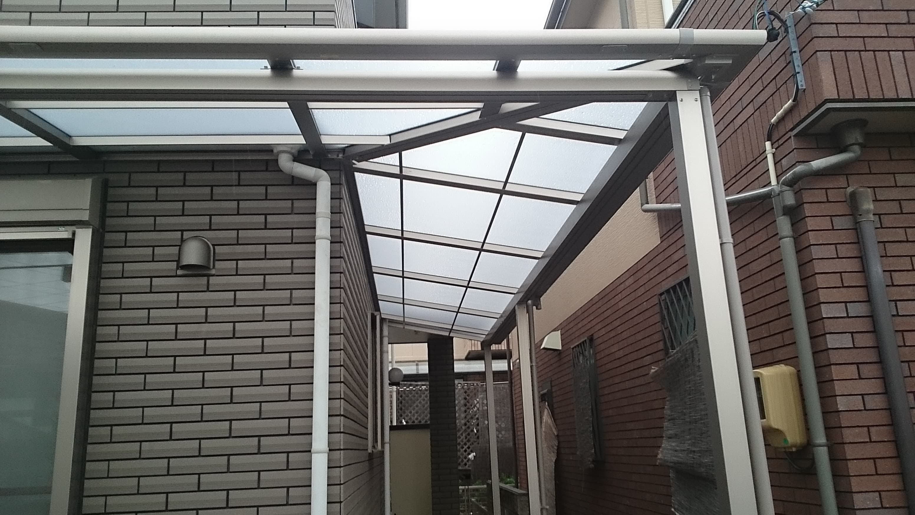 テラス新設工事 | 名古屋市中川区のエクステリア工事ならイズ美