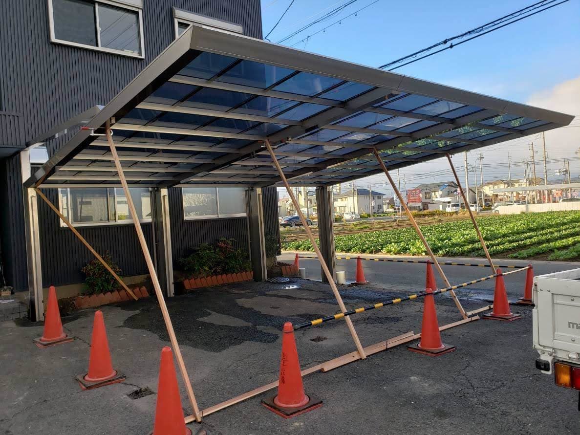 2台用カーポート新設工事 | 名古屋市中川区のエクステリア工事ならイズ美