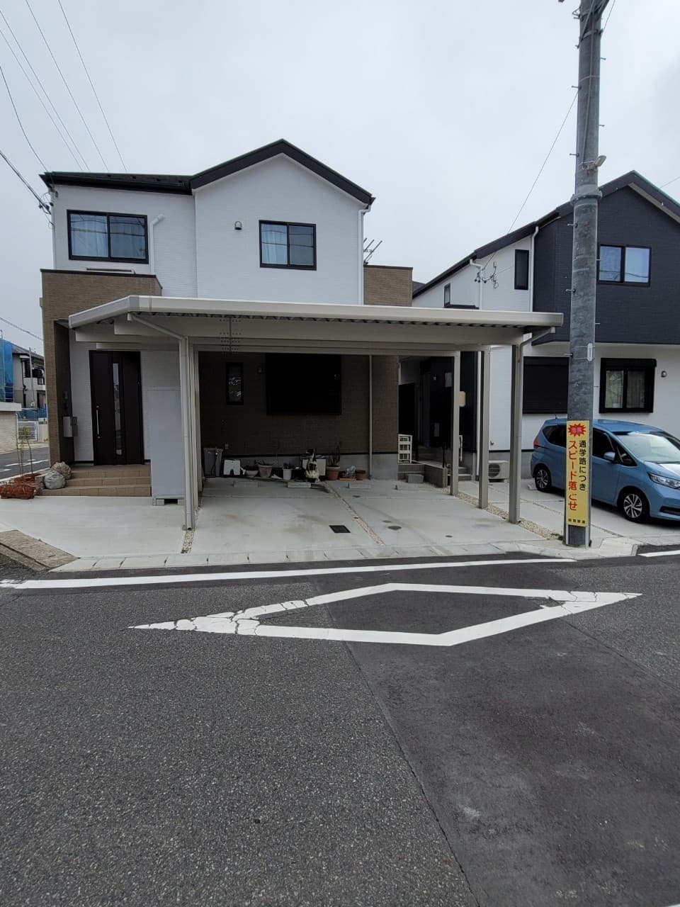 カーポート設置 | 名古屋市中川区のエクステリア工事ならイズ美